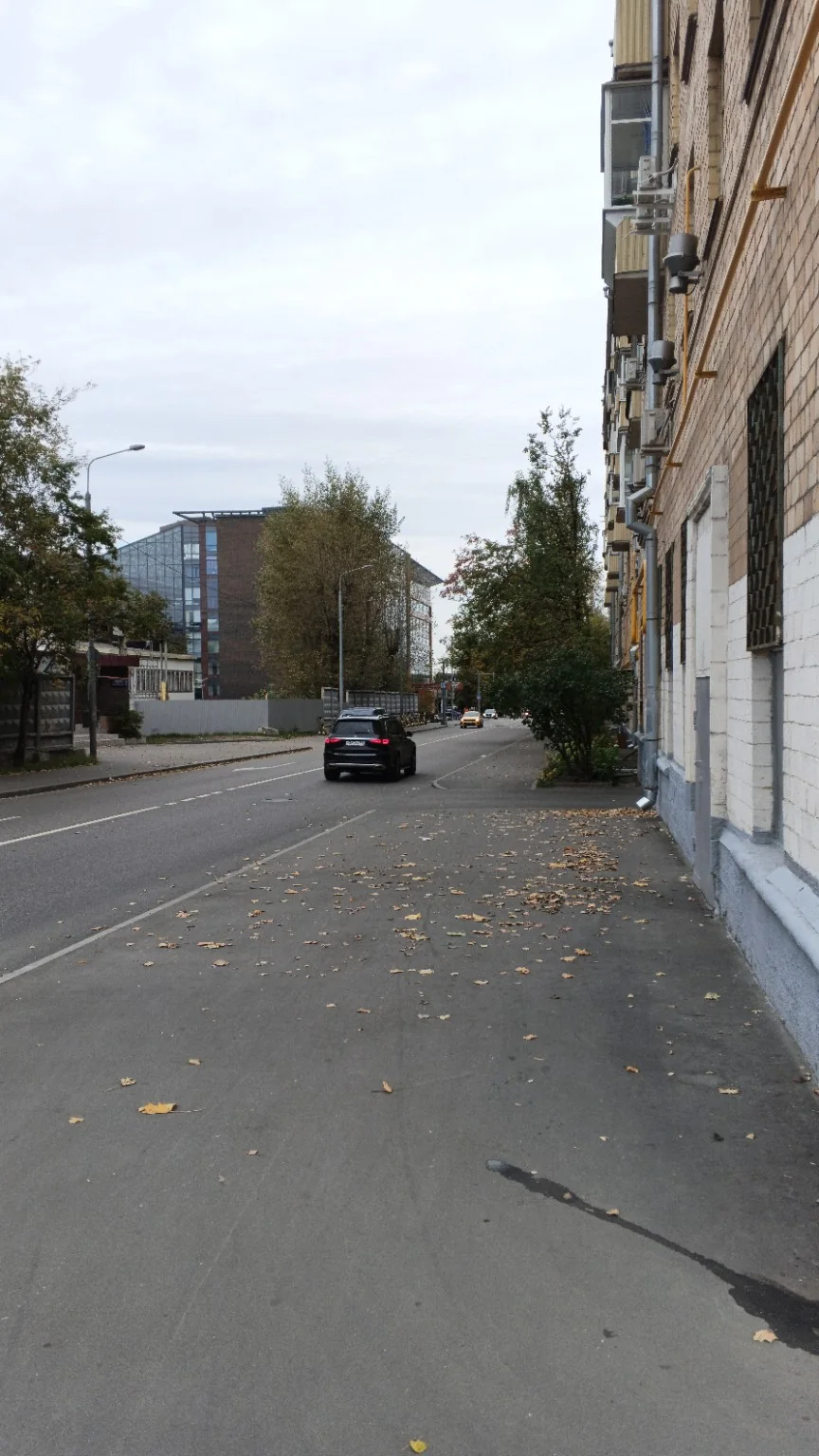 2. Проезд вдоль дома